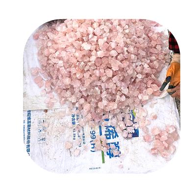 China Unpolished Pink Packing Rose Quartz Lumps For Decoration From China Crystal Bulk Making Flower for sale