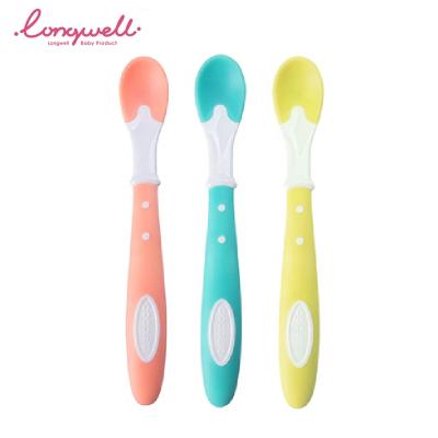 China Custom BPA Free PP Spoons Strip Free Coated Soft Sense Baby Flatware Heat Feeding Tip Training Spoons Long Handle Color Changing Spoon for sale