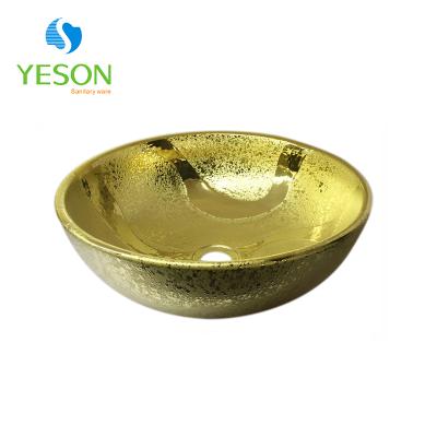 China Flower Metal Design Basin Gold Luster Bathroom Traditional Electroplating Ceramic Basin Sanitaryware for sale