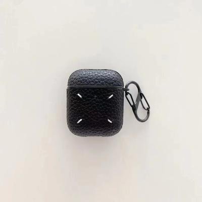 China Wholesale High Quality Black Leather Earphone Case Fanshion Style Cover Device for sale