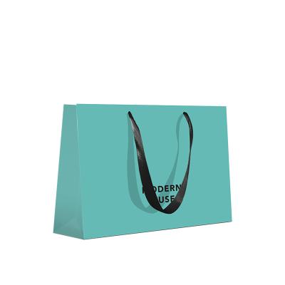 China Recyclable Green Portable Tumbler Bag White Paper Bags With Handles for sale