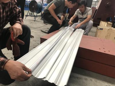 China Leistungsfähige Zaun-Roll-Formmaschine mit hoher Präzision 10 Stationen zu verkaufen