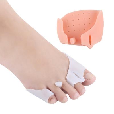 China Breathable Silicone 2in1 Three Hole Toe Separator Foot Care Forefoot Pad Three Hole Toe Protector S-King Medical Foot Care for sale