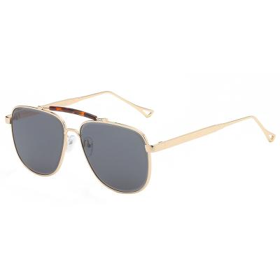 China Custom Comfort Classic Double Bridge Mens Womens Square Sunglasses for sale