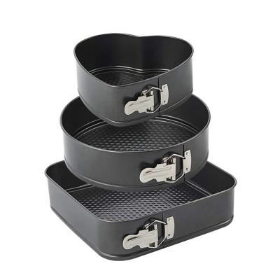 China Sustainable Round / Heart / Square Shape Carbon Steel Roll Cake Pan Set Sustainable for sale