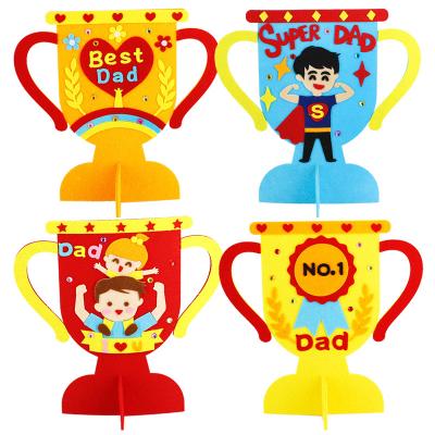 China 2021 new children's trophy father's day handmade toy about 22cm*21.5cm for sale