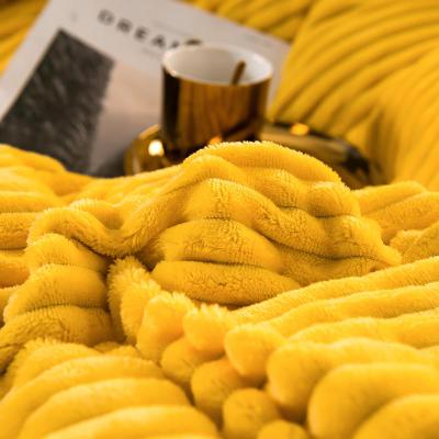 China Wholesale Anti-Static Striped Plain Comforter Bedding Set Luxury Home Coral Fleece Velvet Bedding Sets for sale