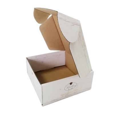 China Recyclable Wholesale Custom Corrugated Cardboard Box Ad Shipping Cardboard For Dress Fabric T-shirt Suit Ad Gift Box for sale