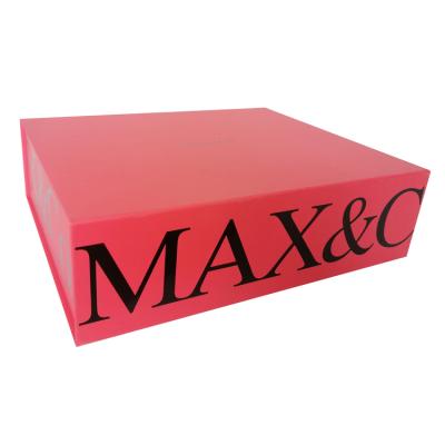 China Recyclable Red Collapsible Rigid Magnetic Cardboard Gift Boxes for sale