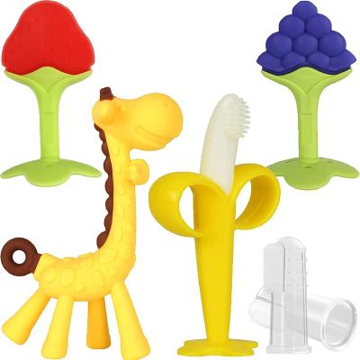 China BPA Free Yellow Giraffe Soft Material Animal Image Small Easy Clean Rounded Corners Without BPA Silicone Toys Baby Teether Toys for sale