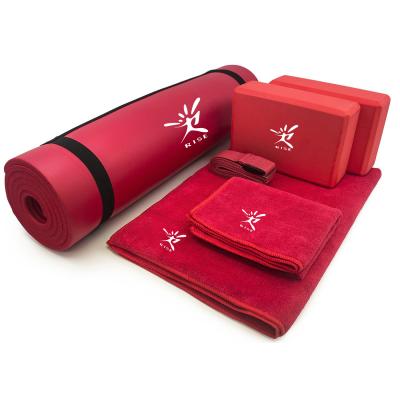 China Hot Selling Non-slip Natural Yoga Mat Custom Logo Home Premium Quality NBR Yoga Exercise Exercise Set With Towel/Blocks for sale