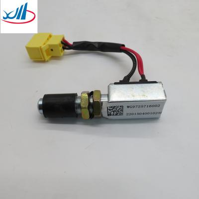 China Peças de caminhão Sinotruk Interruptor de luz de freio de contato duplo LG9704580107 à venda