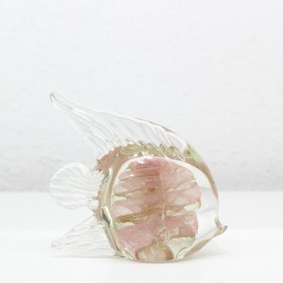 China Beautiful Crystal Pink Clear Glass Fish Minimalist Modern Handmade Tabletop Home Decor for sale