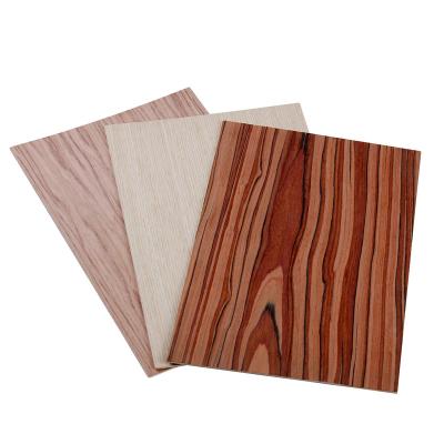 China Moisture Proof Grade 1A / 2A / 3A Natural Red Oak Veneered MDF Boards for sale