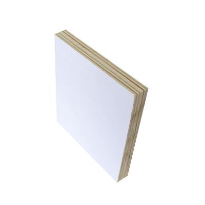 China 1220*2440*18mm Traditional Melamine Plywood White Laminated Plywood Sheet For Furniture for sale