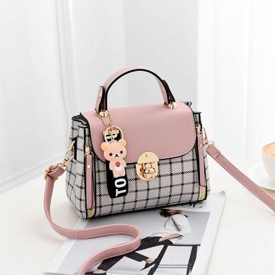 China Motion Sensing Women's Bag 2022 Fashion Shoulder Bag Trendy Women's Bag for sale