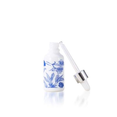 China 1/2oz (15ml) Blue and White Porcelain Ceramic Dropper Bottles Perfume Aromatherapy Cosmetic Container Essential Oils for sale