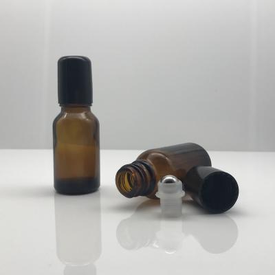 China 15ML Brown essential oil bottle medicated oil bottle massage oil bottle roller glass bottle for sale