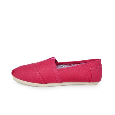 China CUSHIONING TX 2021 Hot Sale Couples Series Red Breathable Unisex Slip On Fashionable Ladies Casual Flat Canvas Shoes Women Loafers Shoes for sale