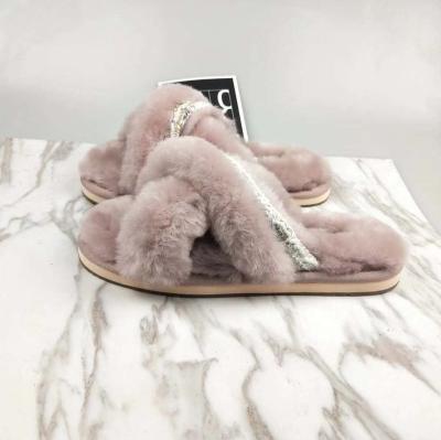 China Soft Deodorization Organic Lamb Fur Slippers for sale