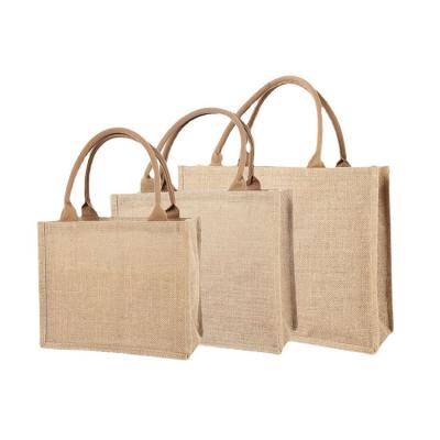 China Natural Burlap Tote Bags Reinforced With Bottom From Reclycled Light Grocery Market Jute And Inside Zipper Pocket for sale