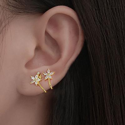 China Exquisite Punk Double Flower Clip Earring For Jewelry Femme Friends Gifts Women Gold Stud Earring Clip Zircon Earring for sale