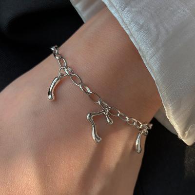 China New FASHIONABLE minimalist silver plated irregular charm chain bracelet for women fashion temperament metal bracelets hand jewelry gift for sale