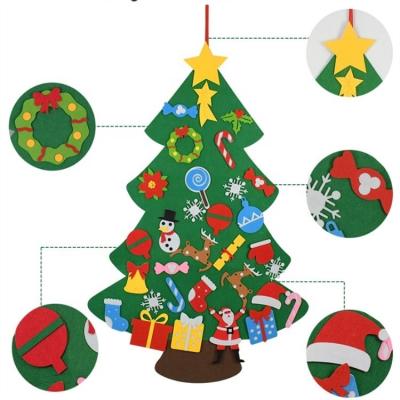 China Mini 2021 New Year Gifts Foldable Felt / Non Woven Christmas Felt Hanging Tree With Decoration Ornaments, DIY Felt For Door Home Decor for sale