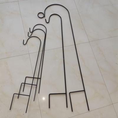 China Garden Decoration Factory Supply Outside Garden Wire 1.5m Metal Shepherd Hook for sale