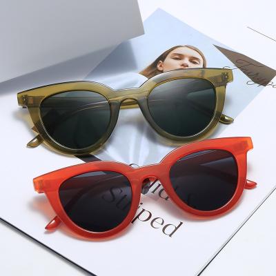 China Luxury Round Retro Vintage Sunglasses Fashion Women Cat Eye Frame Shades Sunglasses Round Sun Glasses for sale