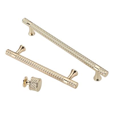 China Modern Knurled Textured Modern Sideboard Handles Hardware Drawer Pulls Bedroom T Bar Brass Pull 3811 for sale