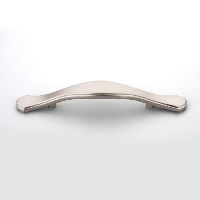 China The classic furniture hardware accessories simple design silver drawer handle, new modlen furniture handle for sale