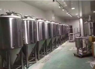 China Espejo micro de los depósitos de fermentación de la cerveza del acero inoxidable de Restraurant 2000L pulido en venta