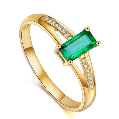 China 18 Carat Gold Emerald Diamond Ring With Emerald Cut Green Gemstone for sale