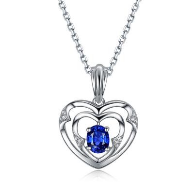 Cina Zaffiro della collana della pietra preziosa dell'oro del cuore, collana blu splendida del pendente dello zaffiro in vendita