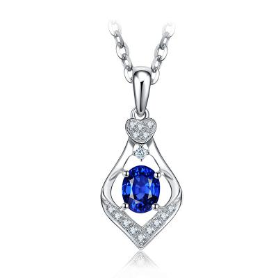 Chine Diamant bleu ovale de halo de collier de saphir d'or de collier simple de pierre gemme à vendre