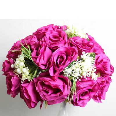 China TABLE ARRANGMENT FLOWER SPR Red Artificial Core Wedding Who Occupy Home Decorative Supplies Wholesale Flower Ball Table for sale