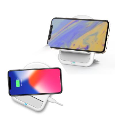 China Wireless Charging Mobile Phones 2in1 Wireless Charger A multifunctional charger which can e folded and placed flat and suitale for Apple products for sale