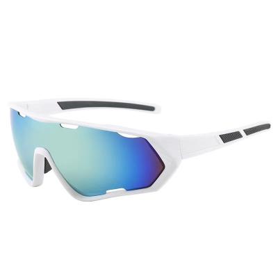 China Sports sunglasses 2022 men and women sports sunglasses the same bicycle outdoor motorcycle cycling sunglasses for sale