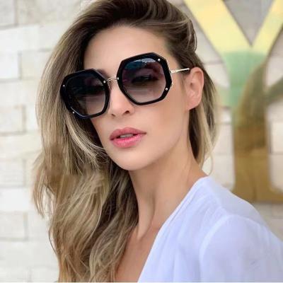 China Gradient Polygonal Female Metal Designer Brand Fashion Sunglasses New Fashion Oversized Sunglasses for sale