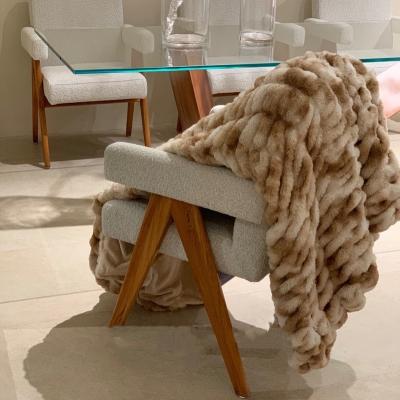 China Wholesale Luxury Custom Made 100% Single Jacquard Jacquard Mink Rabbit Faux Fur Polyester Throw Blanket Tiktok for sale