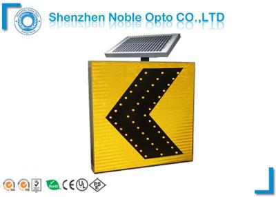 China Road Safety Solar Traffic Signs Three Arrow 11Ah / 12V 900 * 750 * 30mm for sale