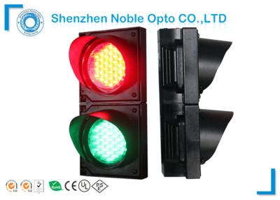 China 39 Leds 100mm PC Solar Traffic Lights Red And Green For Road for sale