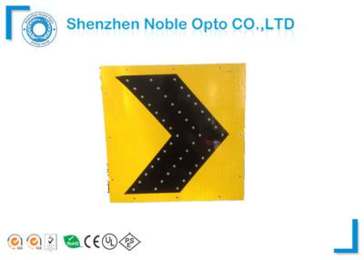 China 8 hr in 100Klux Safety Solar Traffic Signs 45 Leds Three Arrow CE Rohs for sale