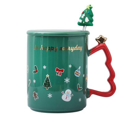 China Christmas Creative Viable Gift Mug Ceramic Cartoon Coffee Mug With Handle And Lid for sale