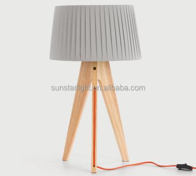 China Modern Design Furniture Table Lamp European Natural Wood Rotatable Tripod Table Lamp Around Fabric Shade Uplight Desk Lamp for sale