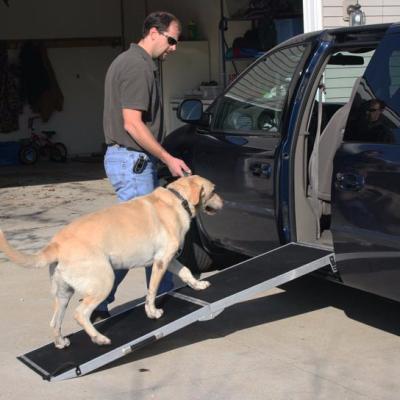 China US Market Top Selling Aluminum Foldable Dog Ramp Viable For Traveling ZX122B for sale