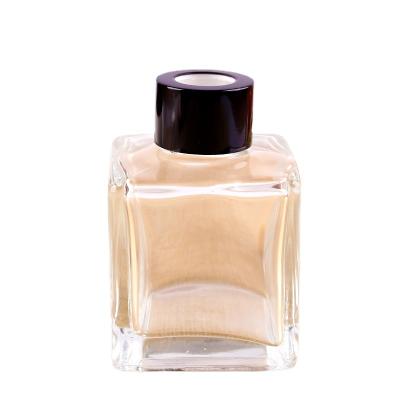 China Square Car Glass Decoration Bottle Personal Care 50ml 100ml Round Perfume Bottle Custom Aromatherapy Perfume Bottle for sale