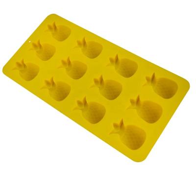 China Amazon Sustainable Hot Sale DIY 12 Cavities Custom Silicone Fruit Ice Cube Tray for sale