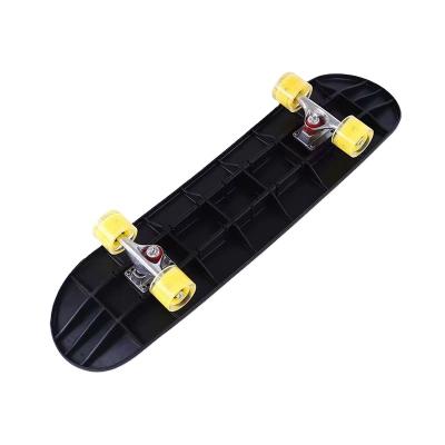 China 2021 Custom Kid's Skateboard 3-12 Years Old Printing Process Red Black Yellow Green Skateboard for sale